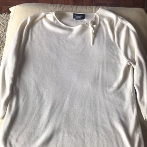 Cream lightweight sweater with cutout